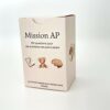 Boîte du jeu Mission AP, un jeu de 150 cartes questions-réponses conçu pour aider les étudiantes auxiliaires de puériculture à réviser de façon ludique.