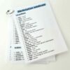 Fiches plastifiées de révision pour auxiliaires de puériculture sur les abréviations médicales, avec une page dédiée aux préfixes médicaux.