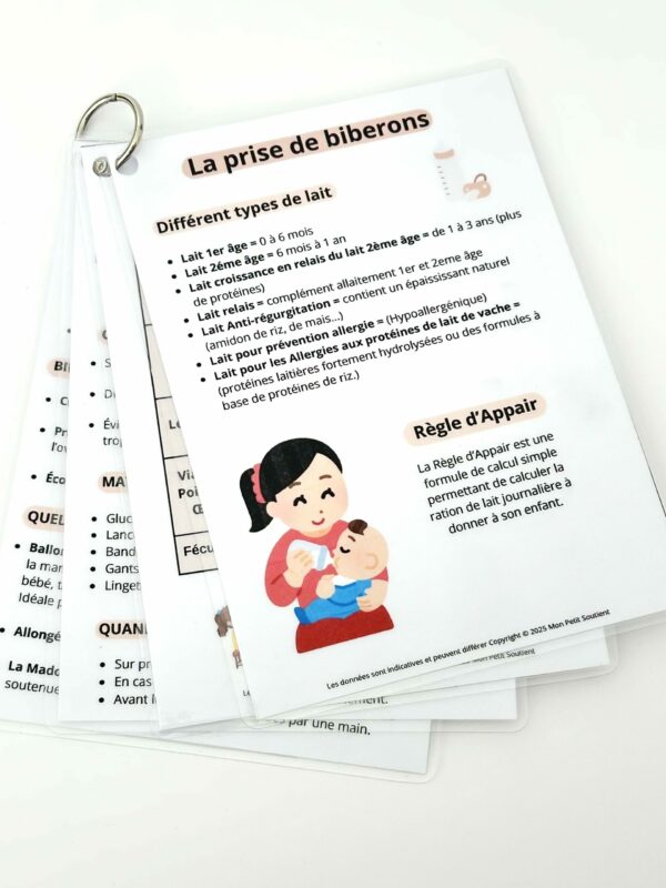 Fiches plastifiées de révision pour auxiliaires de puériculture sur la nutrition infantile, avec une fiche dédiée à la prise de biberons et aux différents types de lait.