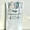 Pochette porte-stylos personnalisée auxiliaire de puériculture avec prénom incluse dans la Box Stages