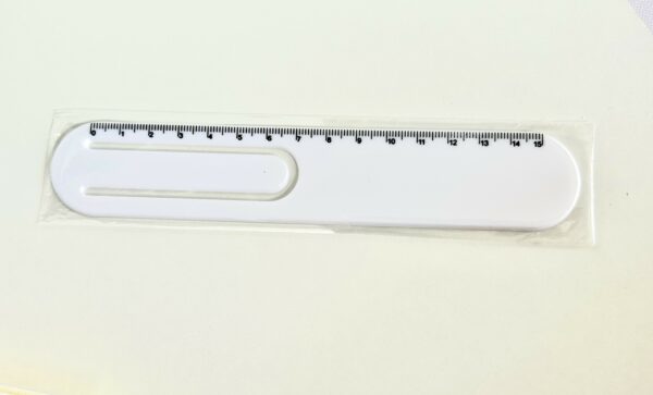 Règle de mesure incluse dans la Box Stages auxiliaire de puériculture pour l’organisation et les prises de notes en stage